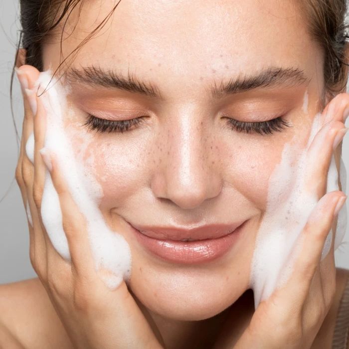 FOAM CLEANSER
